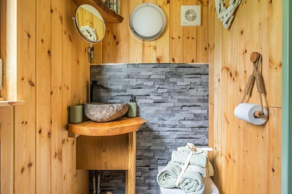 Spinney Retreats - 2 X Unique Shepherds Huts Dog Friendly Northampton Exteriér fotografie