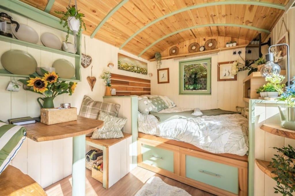 Spinney Retreats - 2 X Unique Shepherds Huts Dog Friendly Northampton Exteriér fotografie