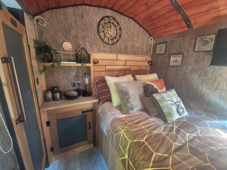 Spinney Retreats - 2 X Unique Shepherds Huts Dog Friendly Northampton Exteriér fotografie